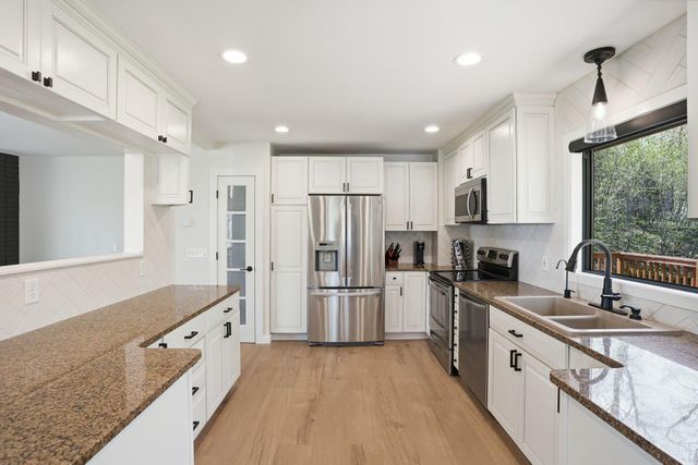 1375 Cherry Place, Mound, MN 55364