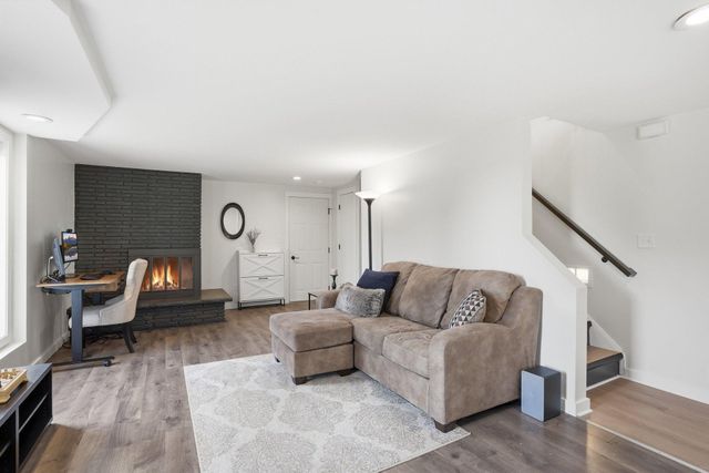 1375 Cherry Place, Mound, MN 55364