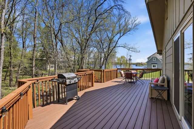 1375 Cherry Place, Mound, MN 55364