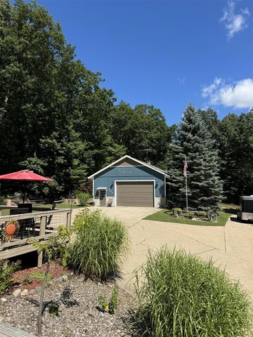 4050 E Ottawa Drive, Free Soil, MI 49411