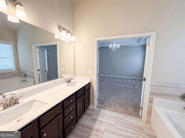 158 Mitchem Creek Drive, Loganville, GA 30052