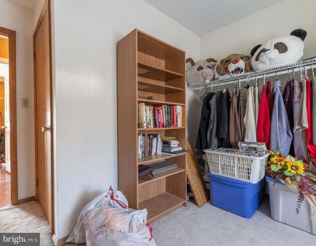 111 LAUREL DR, Enola, PA 17025