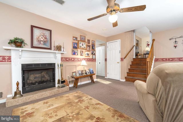 111 LAUREL DR, Enola, PA 17025