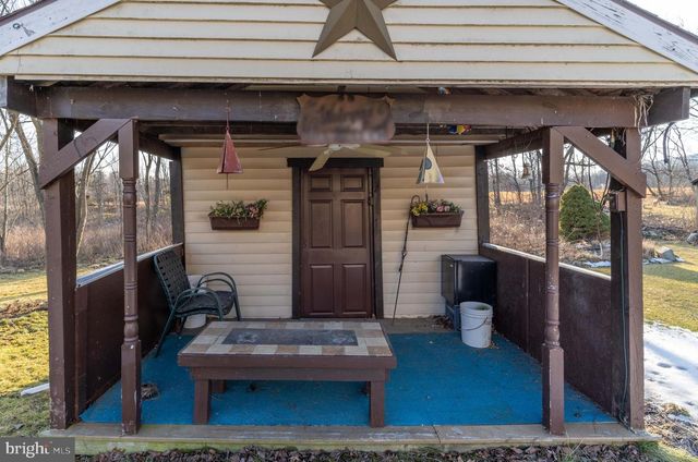 111 LAUREL DR, Enola, PA 17025