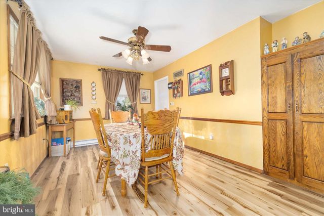 111 LAUREL DR, Enola, PA 17025