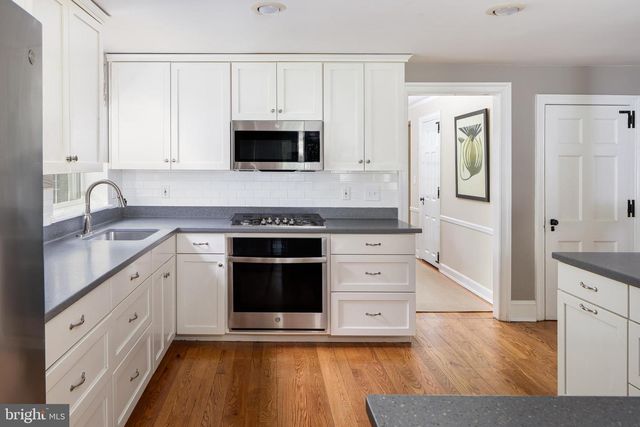 186 LAKESIDE RD, Ardmore, PA 19003