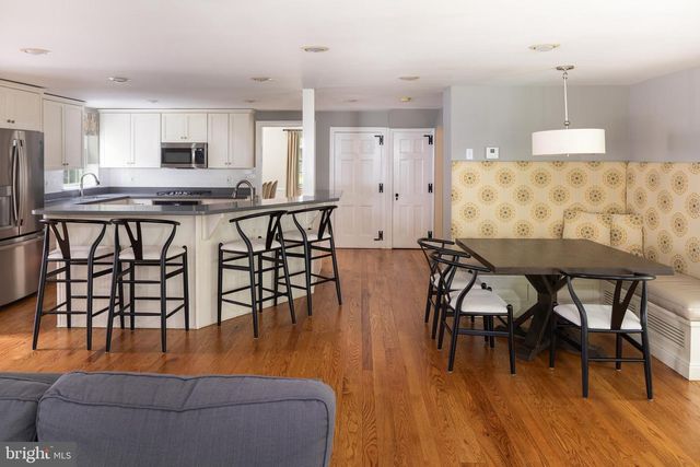 186 LAKESIDE RD, Ardmore, PA 19003