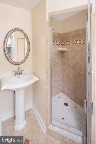186 LAKESIDE RD, Ardmore, PA 19003