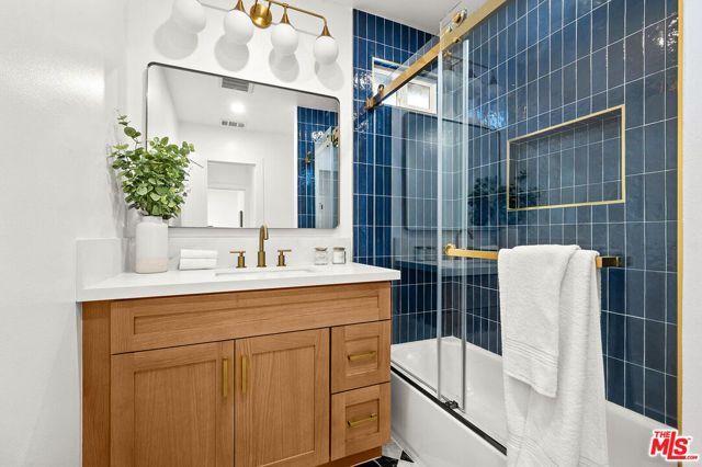 12315 Norlain Avenue, Downey, CA 90242