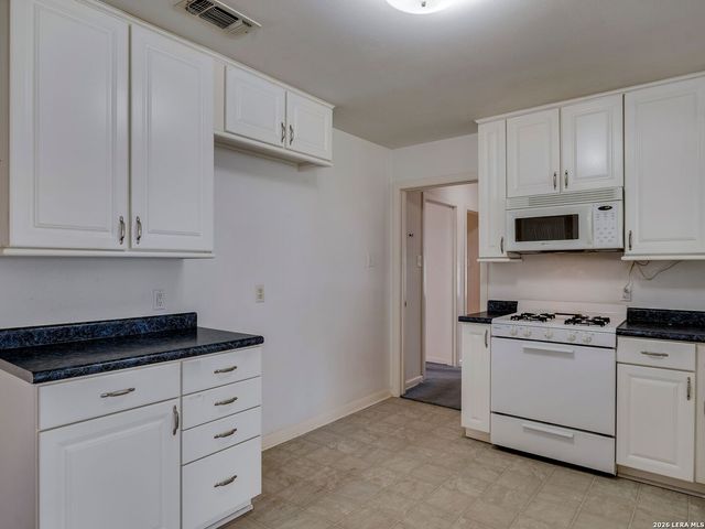 4630 Seabreeze Drive, San Antonio, TX 78220