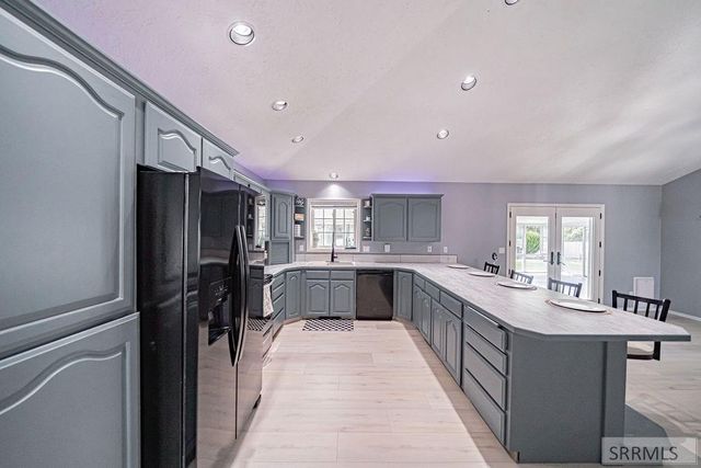 706 Thicket Way, Idaho Falls, ID 83404