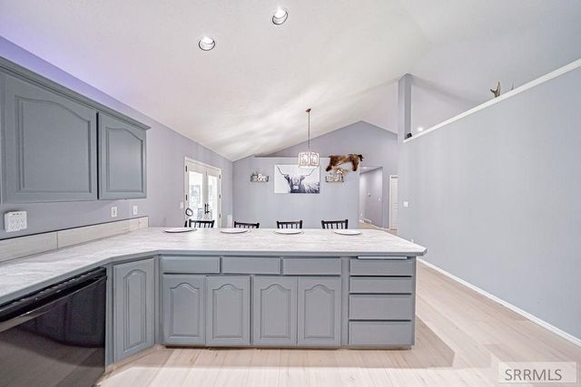 706 Thicket Way, Idaho Falls, ID 83404