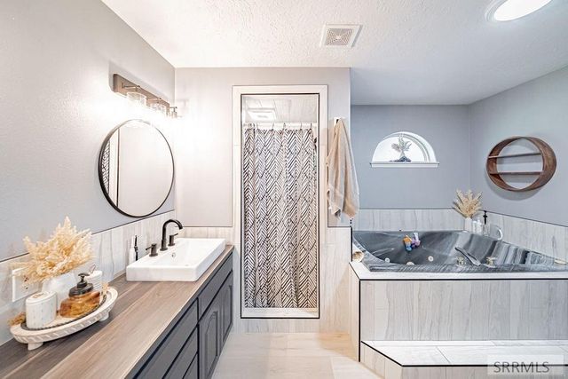 706 Thicket Way, Idaho Falls, ID 83404