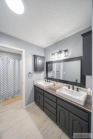 706 Thicket Way, Idaho Falls, ID 83404