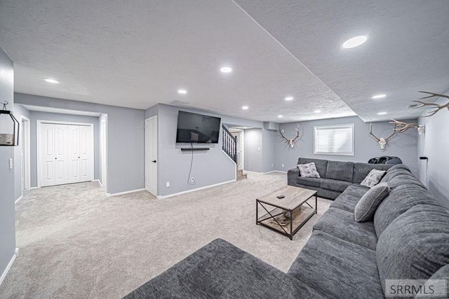 706 Thicket Way, Idaho Falls, ID 83404