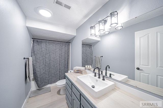 706 Thicket Way, Idaho Falls, ID 83404