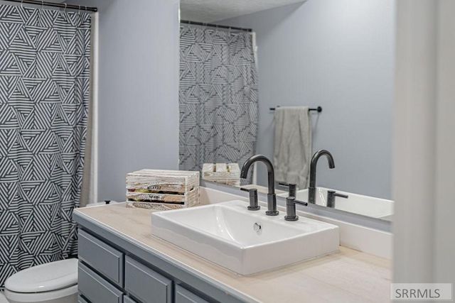 706 Thicket Way, Idaho Falls, ID 83404