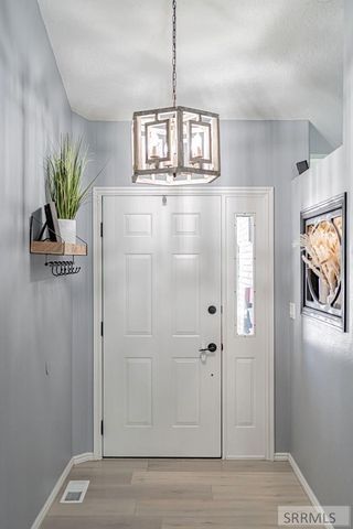 706 Thicket Way, Idaho Falls, ID 83404