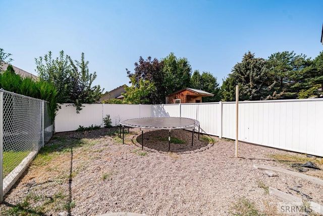 706 Thicket Way, Idaho Falls, ID 83404