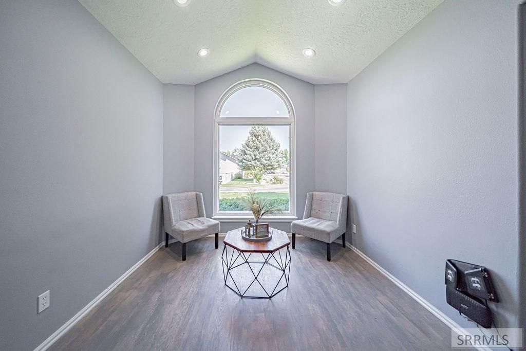 Image 16 of property listing at 706 Thicket Way, Idaho Falls, ID 83404