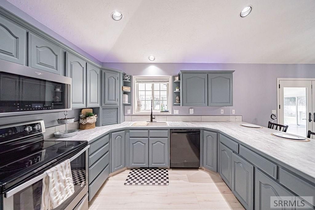 Image 26 of property listing at 706 Thicket Way, Idaho Falls, ID 83404