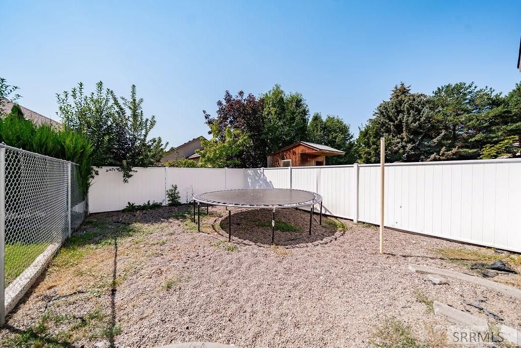 Image 92 of property listing at 706 Thicket Way, Idaho Falls, ID 83404