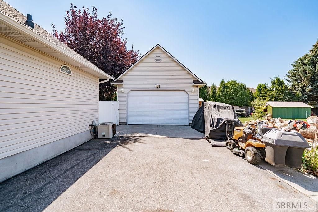 Image 97 of property listing at 706 Thicket Way, Idaho Falls, ID 83404