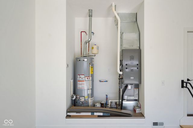 5406 E Commons North Drive, Mooresville, IN 46158