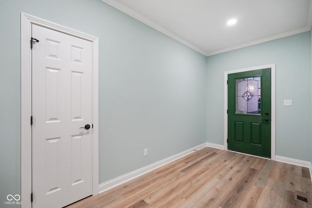 5406 E Commons North Drive, Mooresville, IN 46158