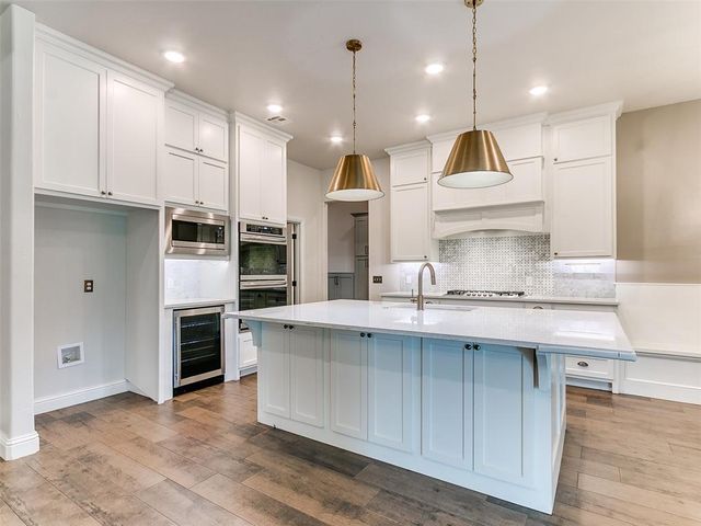 1970 Ladera Lane, Edmond, OK 73034