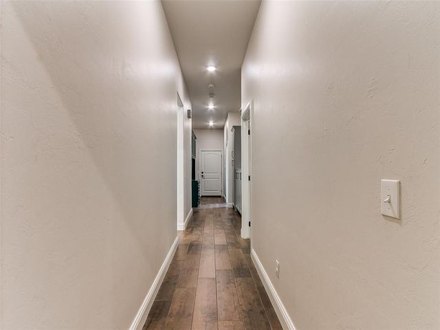 1970 Ladera Lane, Edmond, OK 73034