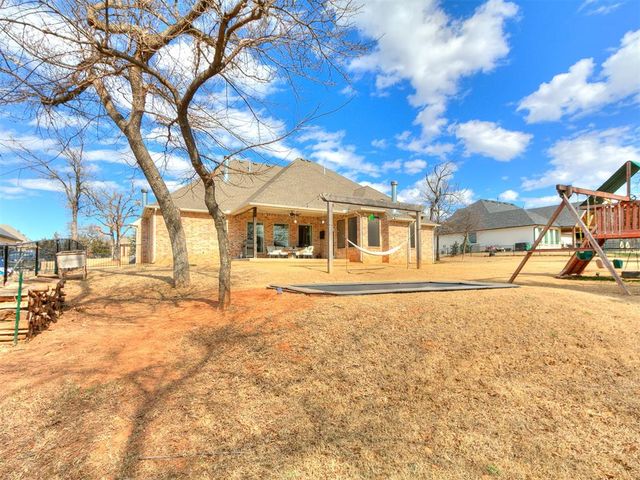 1970 Ladera Lane, Edmond, OK 73034