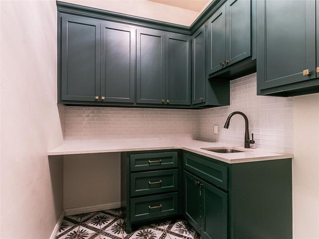 1970 Ladera Lane, Edmond, OK 73034
