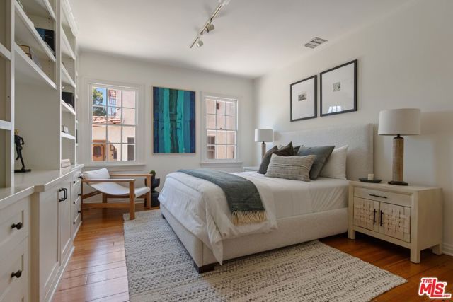 10609 Esther Avenue, Los Angeles, CA 90064