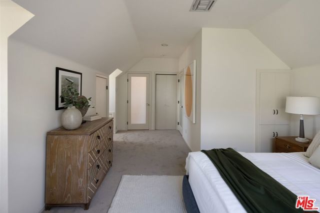 10609 Esther Avenue, Los Angeles, CA 90064