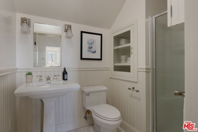 10609 Esther Avenue, Los Angeles, CA 90064