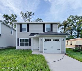8728 BERRY Avenue, Jacksonville, FL 32211