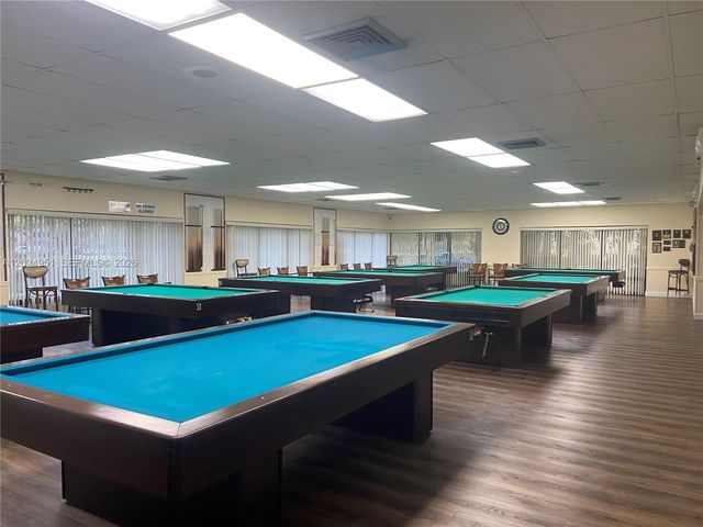 9581 Sunrise Lakes Blvd 202, Sunrise, FL 33322