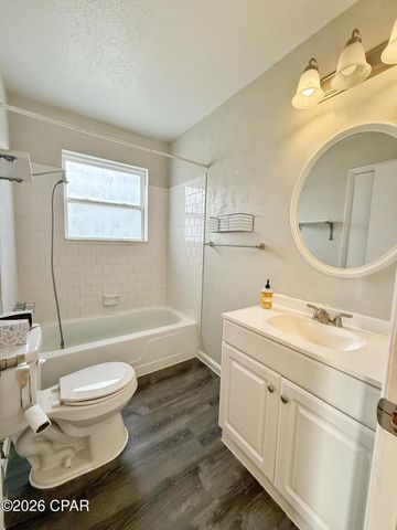 4978 Camellia Drive, Marianna, FL 32446