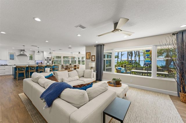 10435 LAKE LOUISA ROAD, Clermont, FL 34711