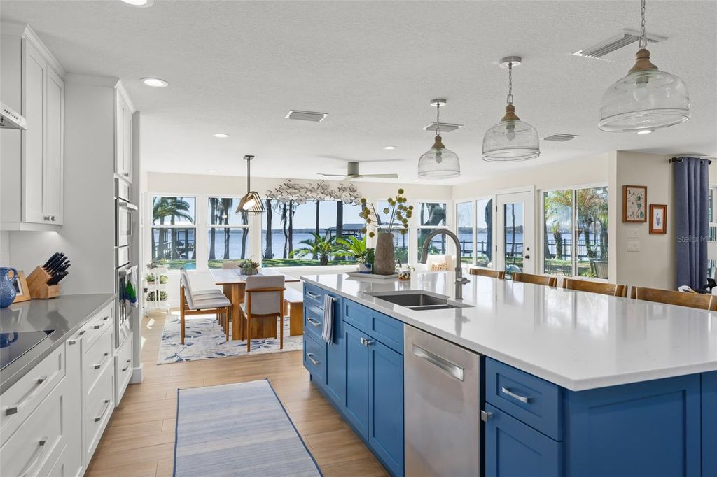 Image 16 of property listing at 10435 LAKE LOUISA ROAD, Clermont, FL 34711