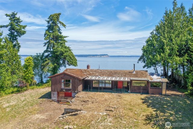 3984 NE Twin Spits Road, Hansville, WA 98340