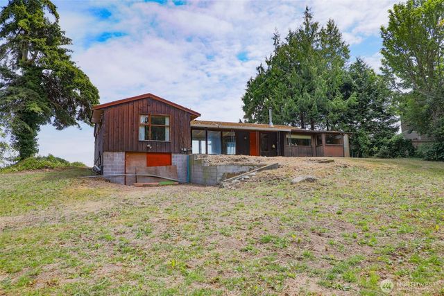 3984 NE Twin Spits Road, Hansville, WA 98340