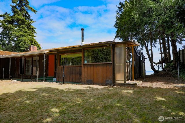 3984 NE Twin Spits Road, Hansville, WA 98340
