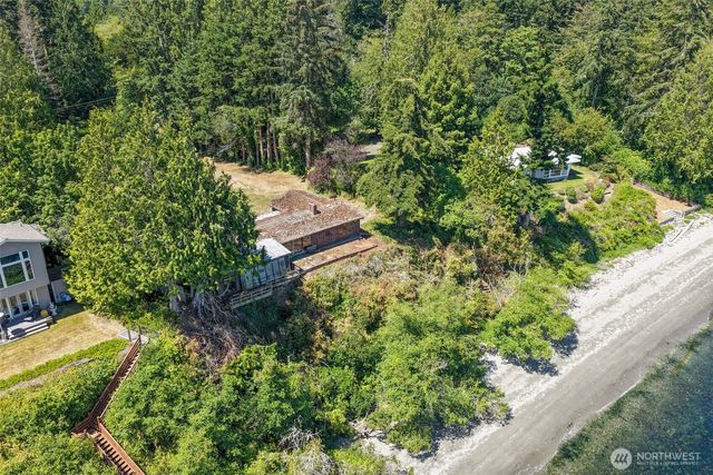 3984 NE Twin Spits Road, Hansville, WA 98340