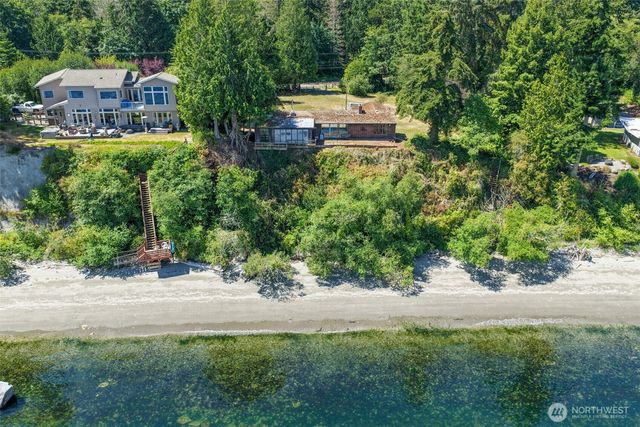 3984 NE Twin Spits Road, Hansville, WA 98340