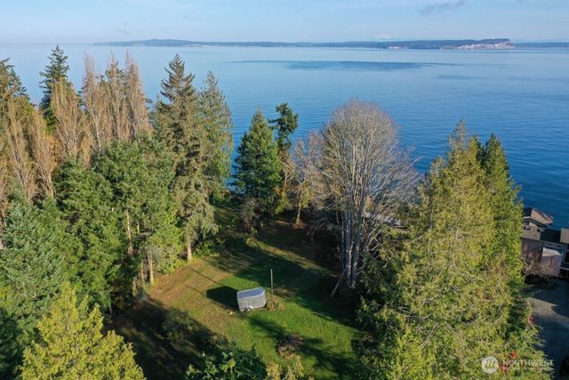 3984 NE Twin Spits Road, Hansville, WA 98340