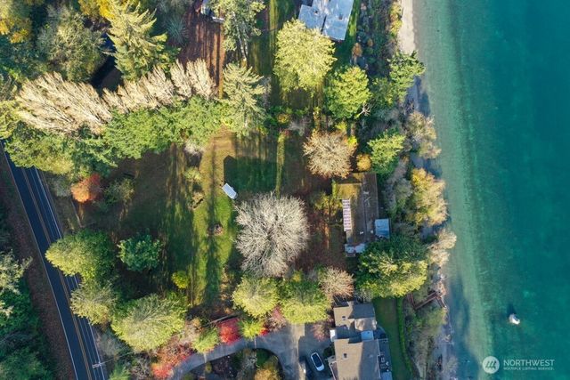 3984 NE Twin Spits Road, Hansville, WA 98340