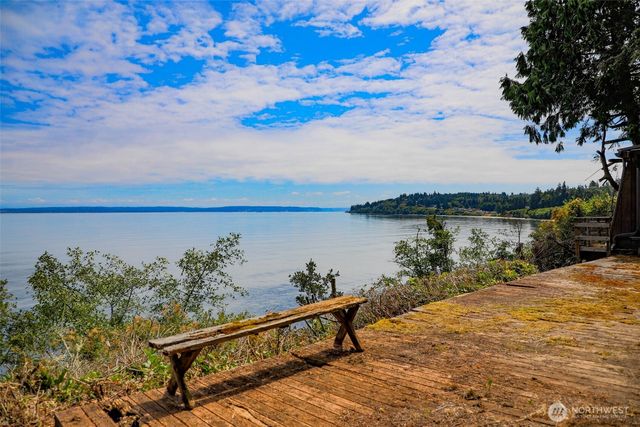 3984 NE Twin Spits Road, Hansville, WA 98340
