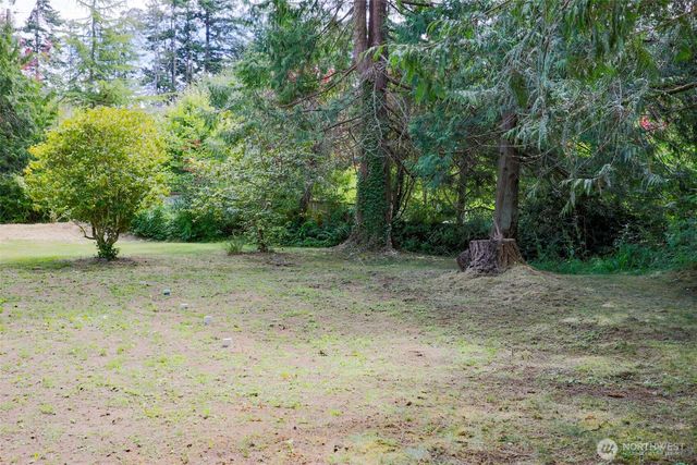 3984 NE Twin Spits Road, Hansville, WA 98340